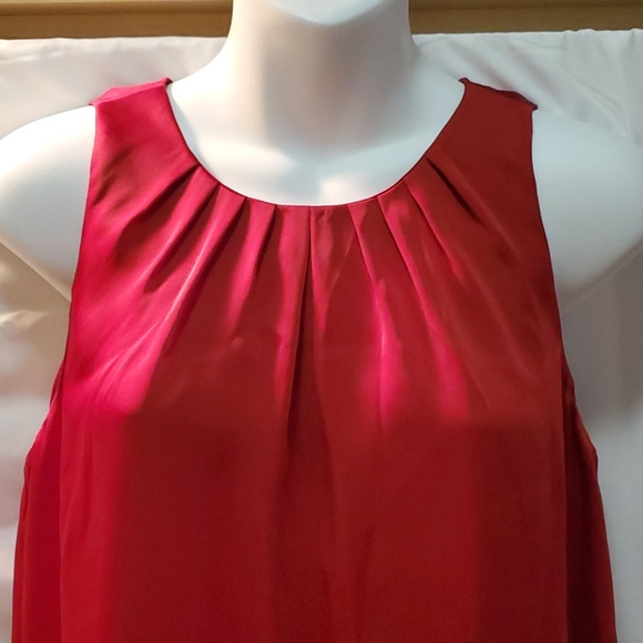 Top - Picture 2 of 3